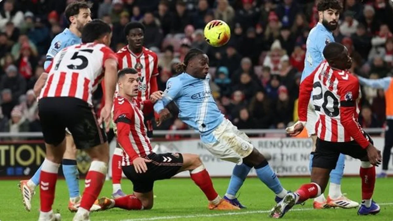 تعادل مثير.. مانشستر سيتي يساعد أرسنال في صدارة الدوري 2026